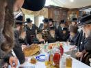 שמחת הברית לבן הנולד אצל ר' יעקב אהרן כ"ץ בן הרה"ג ר' דוד שליט"א בן אב"ד סלאוויטא שליט"א וחתן הרה"ג ר' מאיר זלמן שטעג שליט"א בהשתתפות כ"ק אדמו"ר ממאקאווא שליט"א וכ"ק אדמו"ר מראחמיסטריווקא שליט"א ואבד"ק תולדות אהרן שליט"א