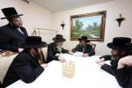 הנהלת כולל שומרי החומות בבית הגה"צ אב"ד סאטמאר וויליאמסבורג שליט"א לקראת דינער השנתי