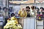 פולע גאלעריע פון די הדלקה בחצר הקודש תולדות אהרן