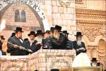 פולע גאלעריע פון די הדלקה אין בית וויזניץ בראשות כ"ק אדמו"ר מוויזניץ שליט"א 
