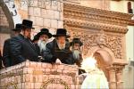 פולע גאלעריע פון די הדלקה אין בית וויזניץ בראשות כ"ק אדמו"ר מוויזניץ שליט"א 