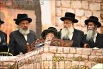 פולע גאלעריע פון די הדלקה אין בית וויזניץ בראשות כ"ק אדמו"ר מוויזניץ שליט"א 