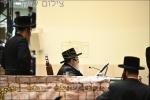 פולע גאלעריע פון די הדלקה אין בית וויזניץ בראשות כ"ק אדמו"ר מוויזניץ שליט"א 