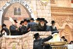 פולע גאלעריע פון די הדלקה אין בית וויזניץ בראשות כ"ק אדמו"ר מוויזניץ שליט"א 