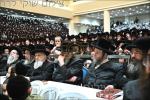 פולע גאלעריע פון די הדלקה אין בית וויזניץ בראשות כ"ק אדמו"ר מוויזניץ שליט"א 