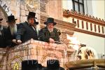 פולע גאלעריע פון די הדלקה אין בית וויזניץ בראשות כ"ק אדמו"ר מוויזניץ שליט"א 
