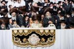 גרויסארטיגע מעמד סיום כתיבת ספר תורה פון כ"ק אדמו"ר מסאטמאר שליט"א בשילוב מיטן שלחן הטהור לרגל ל"ג בעומר 