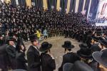 גרויסארטיגע מעמד סיום כתיבת ספר תורה פון כ"ק אדמו"ר מסאטמאר שליט"א בשילוב מיטן שלחן הטהור לרגל ל"ג בעומר 