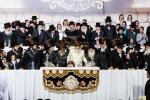 גרויסארטיגע מעמד סיום כתיבת ספר תורה פון כ"ק אדמו"ר מסאטמאר שליט"א בשילוב מיטן שלחן הטהור לרגל ל"ג בעומר 