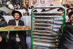גרויסארטיגע מעמד סיום כתיבת ספר תורה פון כ"ק אדמו"ר מסאטמאר שליט"א בשילוב מיטן שלחן הטהור לרגל ל"ג בעומר 