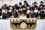 גרויסארטיגע מעמד סיום כתיבת ספר תורה פון כ"ק אדמו"ר מסאטמאר שליט"א בשילוב מיטן שלחן הטהור לרגל ל"ג בעומר 