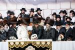 גרויסארטיגע מעמד סיום כתיבת ספר תורה פון כ"ק אדמו"ר מסאטמאר שליט"א בשילוב מיטן שלחן הטהור לרגל ל"ג בעומר 