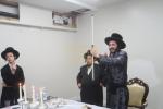 כ"ק אדמו"ר ממבקשי ה' שליט"א ביים הדלקה נעבן קרית יואל