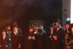 כ"ק אדמו"ר ממבקשי ה' שליט"א ביים הדלקה נעבן קרית יואל