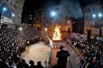 Main image for פולע בילדער פון די הדלקה בצל הגה"צ ראש ישיבת סאטמאר בני ברק
