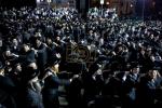 מעמד ההדלקה רבתי, ע"י כ"ק גאב"ד סאטמאר מאנסי שליט"א | ליל ל"ג בעומר תשפ"ו | בחצר בית המדרש הגדול ד'סאטמאר מאנסי