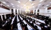 מעמד ההדלקה רבתי, ע"י כ"ק גאב"ד סאטמאר מאנסי שליט"א | ליל ל"ג בעומר תשפ"ו | בחצר בית המדרש הגדול ד'סאטמאר מאנסי