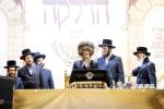 מעמד הדלקה  בחצר הקודש סקולען און לעיקוואד