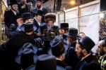 מעמד הדלקה  בחצר הקודש סקולען און לעיקוואד