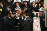 הערליכע גאלעריע פון אידישע קינדער בצל רשב"י אין מירון 