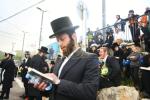 הערליכע גאלעריע פון אידישע קינדער בצל רשב"י אין מירון 