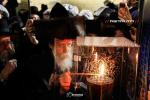 בילדער און ווידיאו: כ"ק אדמו"ר מבאיאן שליט"א צינדט אן די מדורת אש בהשתתפות לבבות ישראל איבער דער גארער וועלט
