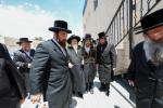 בילדער און ווידיאוס: הרה"ק רבי יעקב מאיר שעכטער שליט"א האלט אפ א היסטארישע שבת מיט נגידים אין טבריה