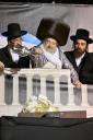 הערליכע גאלעריע: הדלקה בצל הרה"ק רבי יעקב מאיר שעכטער שליט"א אין ירושלים 