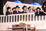 הערליכע גאלעריע: הדלקה בצל הרה"ק רבי יעקב מאיר שעכטער שליט"א אין ירושלים 