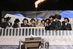 הערליכע גאלעריע: הדלקה בצל הרה"ק רבי יעקב מאיר שעכטער שליט"א אין ירושלים 
