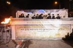 הערליכע גאלעריע: הדלקה בצל הרה"ק רבי יעקב מאיר שעכטער שליט"א אין ירושלים 