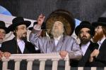 הערליכע גאלעריע: הדלקה בצל הרה"ק רבי יעקב מאיר שעכטער שליט"א אין ירושלים 