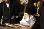 הערליכע גאלעריע: הדלקה בצל הרה"ק רבי יעקב מאיר שעכטער שליט"א אין ירושלים 