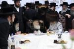 פולע גאלערי: אדמו"רים ורבנים ביים אריינשרייבן א אות אינעם ספר תורה פון כ"ק אדמו"ר מסאטמאר שליט"א 