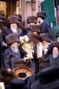 היסטארישע הכנסת ספר תורה דורך כ"ק אדמו"ר מסאטמאר שליט"א ל"ג בעומר תשפ"ו