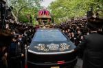 היסטארישע הכנסת ספר תורה דורך כ"ק אדמו"ר מסאטמאר שליט"א ל"ג בעומר תשפ"ו