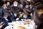 היסטארישע הכנסת ספר תורה דורך כ"ק אדמו"ר מסאטמאר שליט"א ל"ג בעומר תשפ"ו