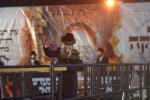   מעמד הדלקה רבתי בהשתתפות אלופי אלפי תושבי לונדון בעת נעילת ל"ג בעומר בראשת המשפיע הרה"צ רבי שמואל שמעלקא בידערמאן שליט"א