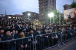   מעמד הדלקה רבתי בהשתתפות אלופי אלפי תושבי לונדון בעת נעילת ל"ג בעומר בראשת המשפיע הרה"צ רבי שמואל שמעלקא בידערמאן שליט"א