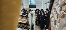 פולע גאלערי: תפילת שחרית און מעמד צאתכם לשלום פאר כ"ק אדמו"ר מסאטמאר שליט"א אויף וועג צו מקומות הקדושים אין אייראפע
