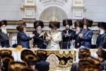 ערב שבת ביי כ"ק אדמו"ר מסאטמאר שליט"א - מעמד כתיבת ספר תורה נכתב ע"י הקהלה בקרית יואל