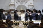 ערב שבת ביי כ"ק אדמו"ר מסאטמאר שליט"א - מעמד כתיבת ספר תורה נכתב ע"י הקהלה בקרית יואל