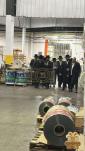 כ"ק אדמו"ר מסאטמאר שליט"א האט אפגעשטאט א באזוך אויפן וועג צום ערפארט אין די פעקטארי פון האברך ר' חנני' שמילוויטש ווי די רבי האט  געמאכט קביעות מזוזה און א לחיים  
