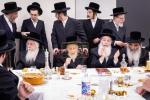 עריכת השולחן לכבוד יומא דהילולא של הגה"ק בעל שערי הישר מליסקא זי"ע בראשית נכדיו כ"ק האדמורי"ם מליסקא ומהיבנוב שליט"א