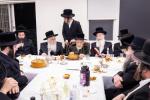 עריכת השולחן לכבוד יומא דהילולא של הגה"ק בעל שערי הישר מליסקא זי"ע בראשית נכדיו כ"ק האדמורי"ם מליסקא ומהיבנוב שליט"א