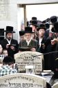 כ"ק אדמו"ר מסערט וויזניץ שליט"א ביים ציון פון זקנו הרה"ק אהבת ישראל מוויזניץ זי"ע לרגל די יארצייט ב' סיון