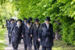 די מלכות'דיגע אויפנאמע דורך די הכנסת אורחים און שטאט צאנז פאר די נסיעה הרוממה בוני המלוכה בראשית כ"ק אדמו"ר מסאטמאר שליט"א די פארגאנגענע ערב שבת קודש