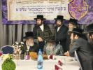 Main image for כ"ק אדמו"ר מסאטמאר שליט"א באזוכט ביי כ"ק אדמו"ר מליזענסק שליט"א אין ליזענסקע הויף