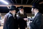 עלעגאנטע מסיבה לטובת המוסדות בקרית יטב לב אין שטוב פון הרה"ח ר' אבא גרינהוט אין בלומינגראוו בהשתתפות הגה"צ אב"ד קרית יטב לב שליט"א