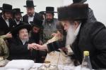 שמחת הברית פאר אור אייניקל פון כ"ק אדמו"ר מתולדות אברהם יצחק שליט"א  בהשתתפות הרה"ק רבי יעקב מאיר שעכטער שליט"א  